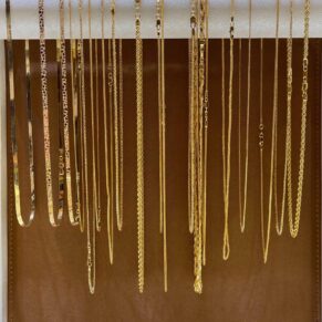 Gold chains online in Ajman